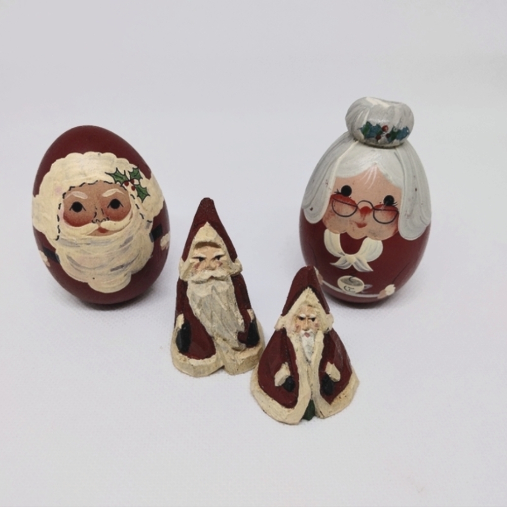 Vintage Folk Art Lot of‎ Santas and Mrs. Clause Set of 4